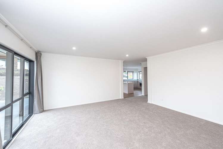 32 Tirimoana Place Otamatea_6