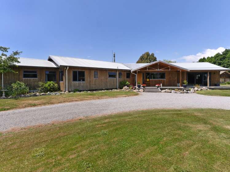 12 Baigent Valley Road Wakefield_3