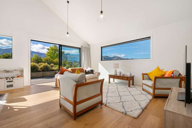 11 Sarges Way Lake Hawea_7