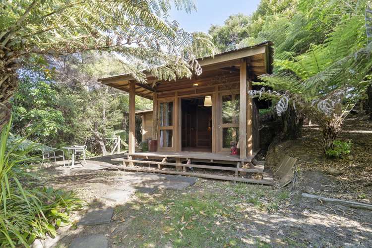 11 Musson Drive Waiheke Island_18