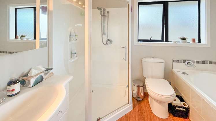 17 Larch Crescent Alexandra_10