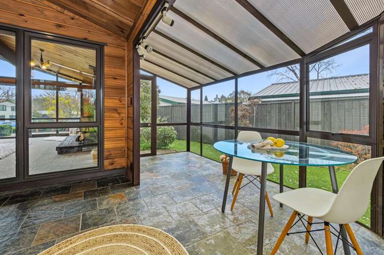 29 Marlowe Drive Leamington_12