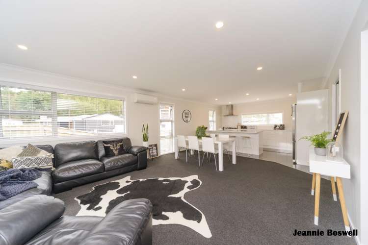 14 Freedom Drive Kelvin Grove_5
