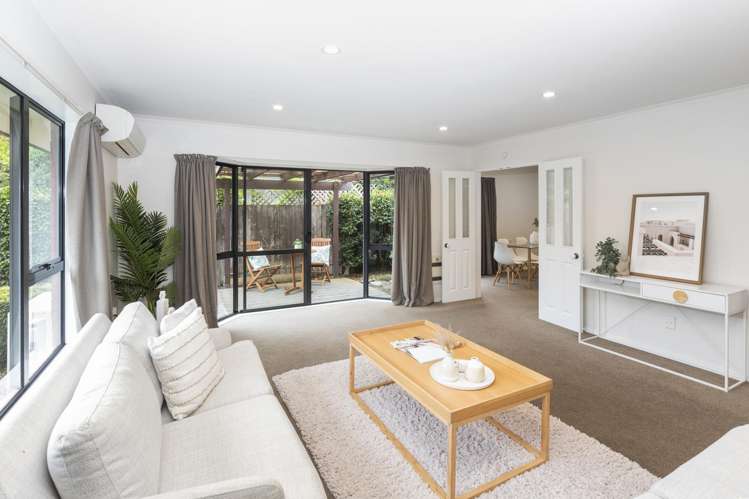 1/129 Avonhead Road Avonhead_1