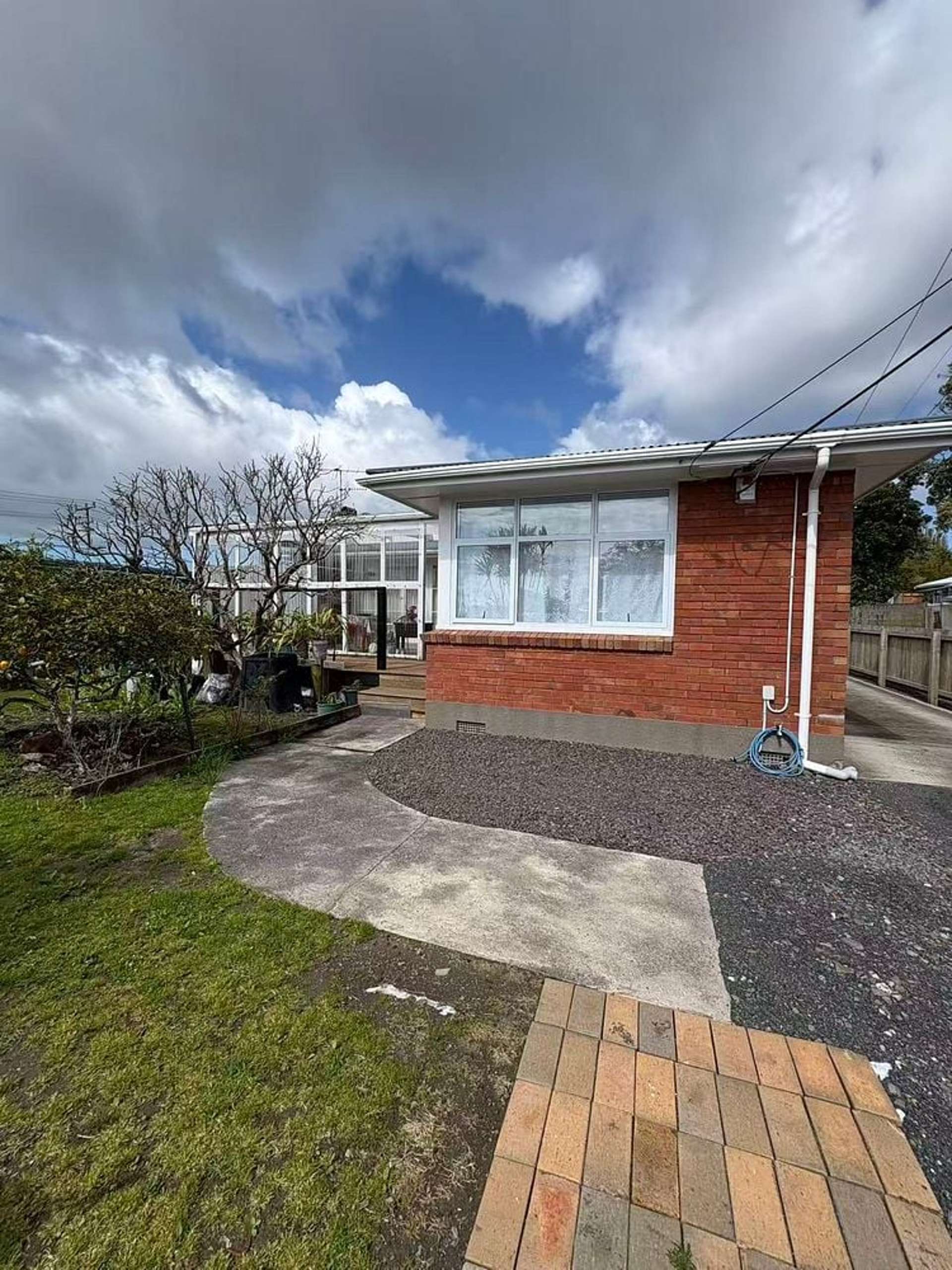 9 Archlynn Road Kelston_0