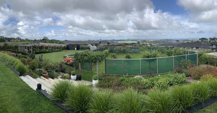 19 Lawrence Carter Drive Bombay_30