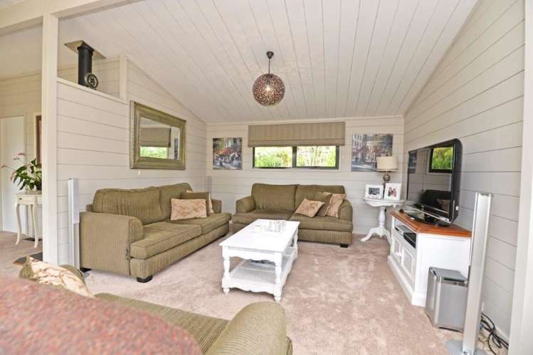 25 Sarah Todd Lane Waimauku_22