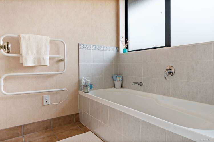 30 Eastland Road Flat Bush_11