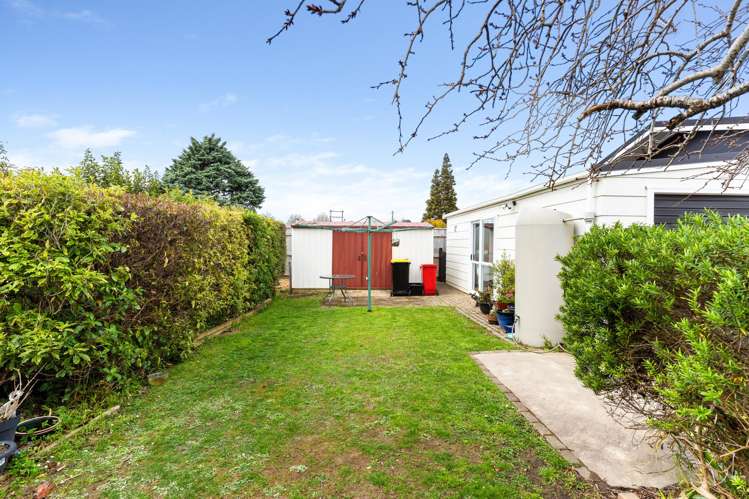 8 Cambridge Street Pahiatua_21