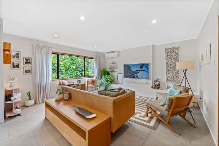 892 Beach Road Torbay_3