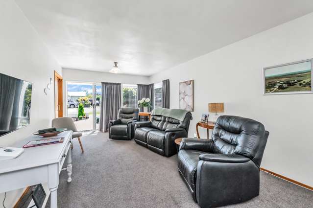 1/30 High Street Leeston_4