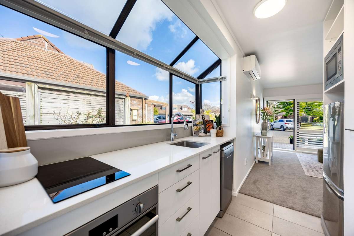 16/327 Hobsonville Road_2