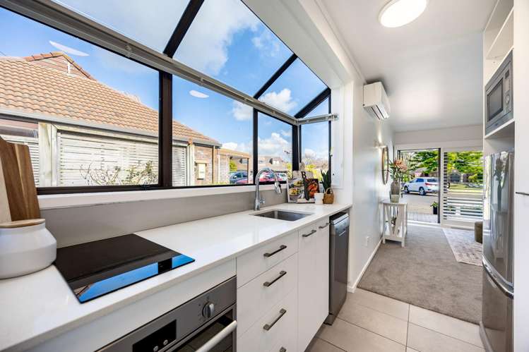 16/327 Hobsonville Road Hobsonville_6