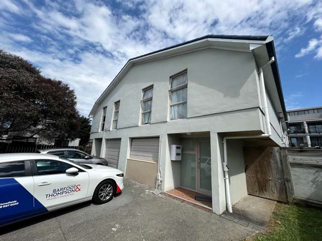 THREE BEDROOM IN MT WELLINGTON