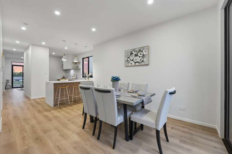 142 Ninth View Avenue Beachlands_15