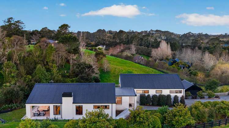 8 Collings Drive_2