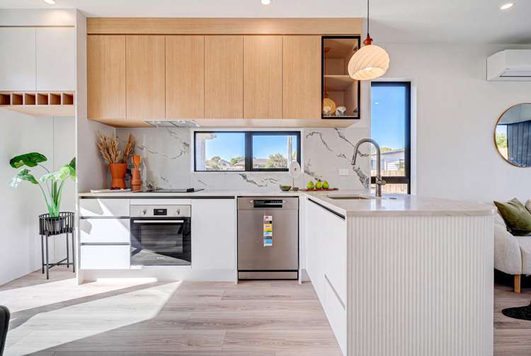 15 Montclair Rise Browns Bay_11