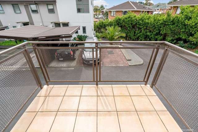 Charming 3BR Townhouse in Avondale!