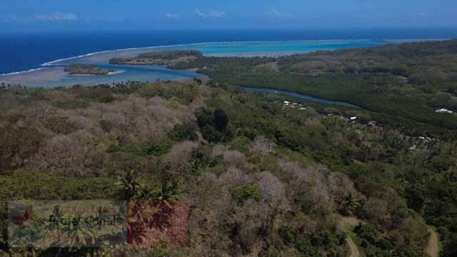 Ocean Views & Salt Lake Views from this ready-to-build Freehold Land in Savusavu, Fiji