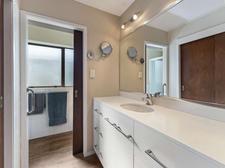 2 Gardone Terrace Conifer Grove_16