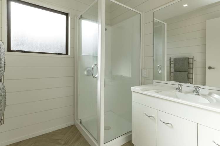 12a Golders Place Richmond Heights_12