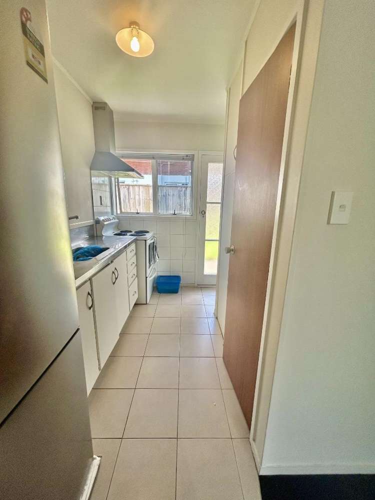 8/318 Te Atatu  Road 1802_2