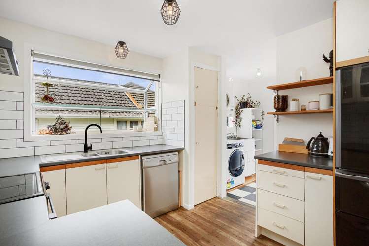 21 Mcgowan Road Wainuiomata_10