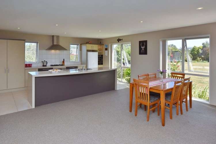 9 John Leith Place Leithfield_2