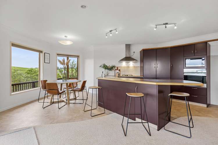 5b Sunshine Rise Raglan_10