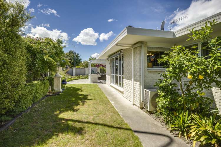 2 Fern Grove Taradale_21
