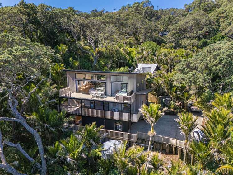 167 Motutara Road Muriwai_48