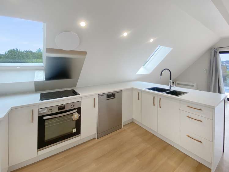 22A Simpson Road Ranui_9