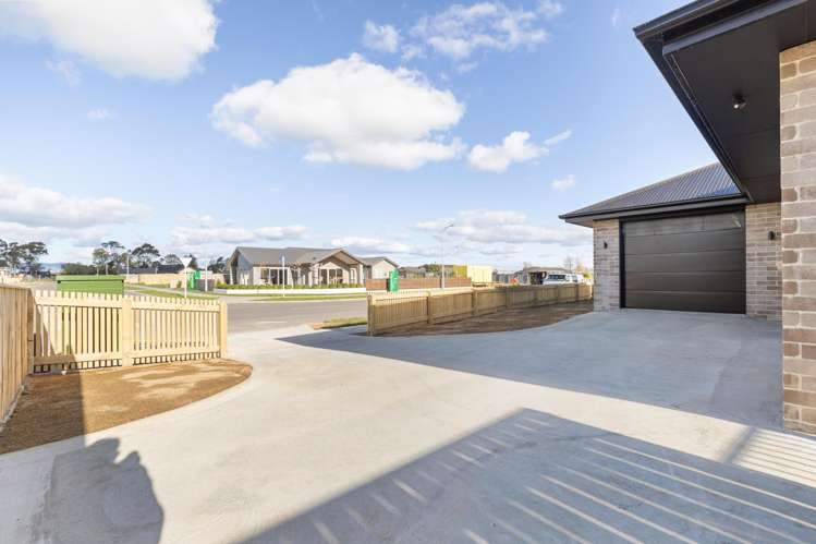 111 Churcher Street Feilding_16