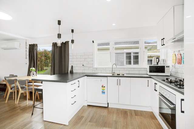 11 Russell Road Wainuiomata_4