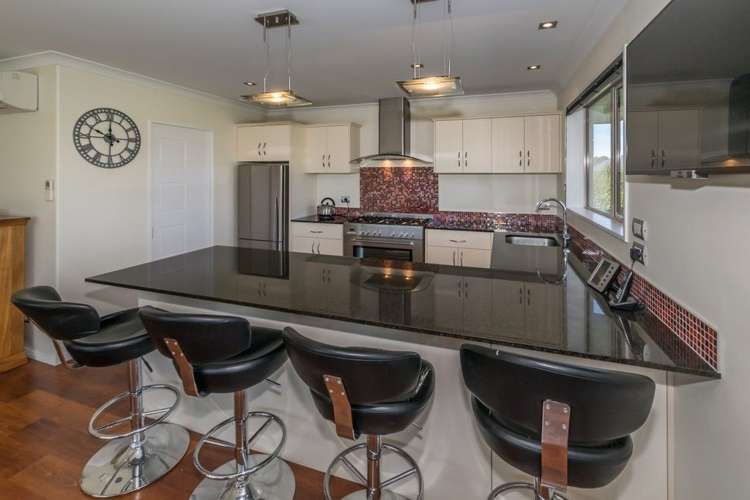 3 Elm Grove Amberley_5