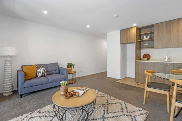 Unit 209/420 Hagley Avenue City Centre_4
