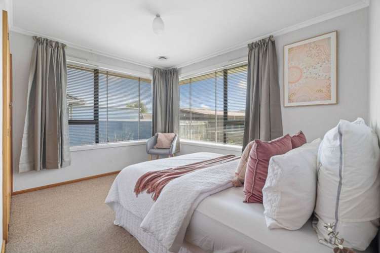 53 Oriana Crescent Hornby_17