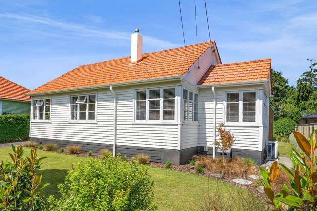 Renovated Cottage in Park-Side Location