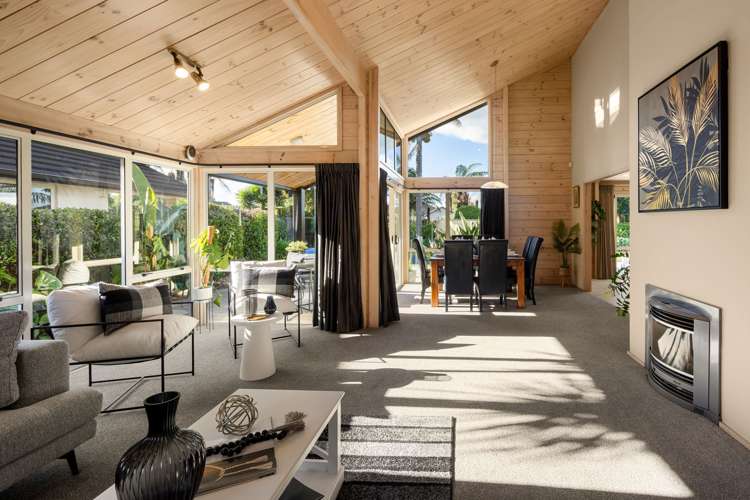 15 The Esplanade Huntington_11