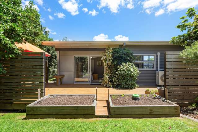 Contemporary Low-Maintenance Living