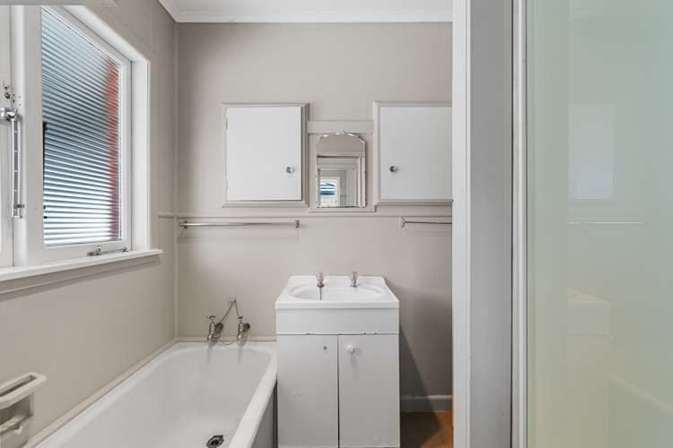 16 Mitchell Street Greerton_11