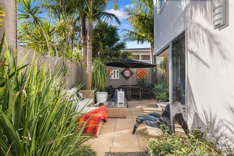 2/25 Napier Avenue Takapuna_25