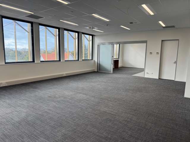 Level 2A/586 Victoria Street Hamilton Central_1