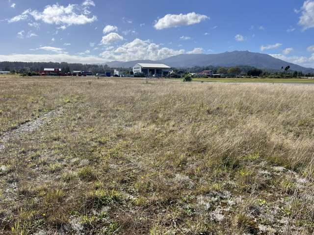 27 and 29 Silver Pine Place Kaiata_4