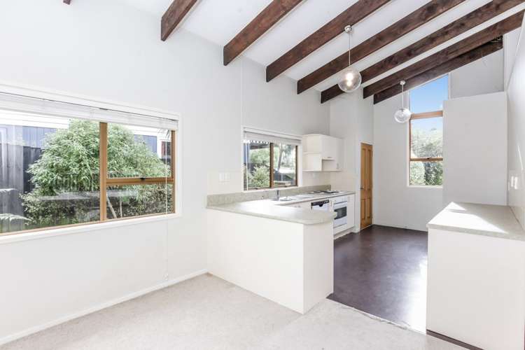 29 Puketitiro Street Glen Eden_10