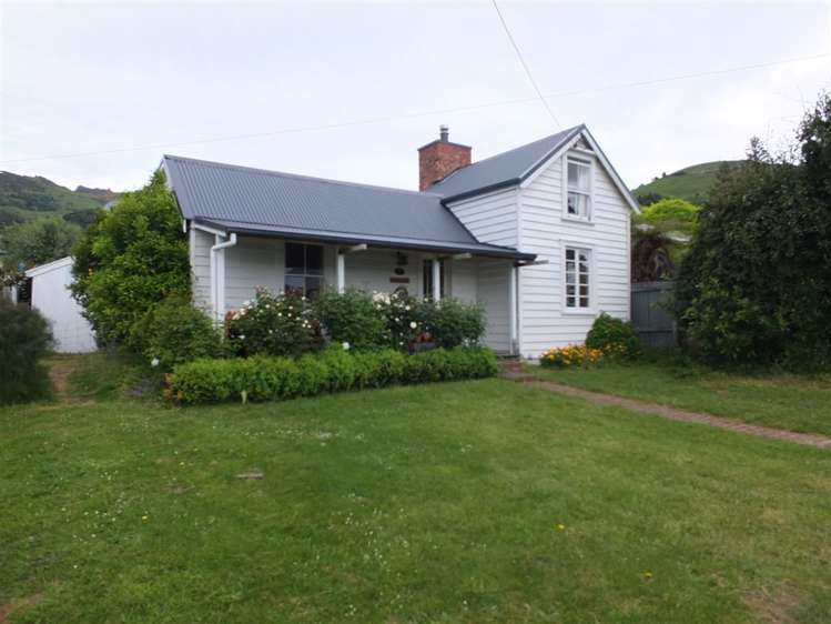 6 Aubrey Street South Akaroa_0