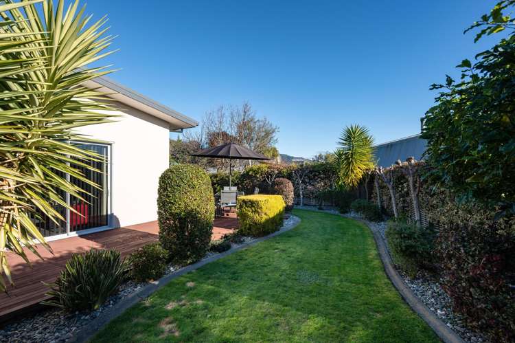 8 Gershwin Grove Stoke_22