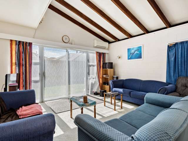 2/68 Maxwell Road Blenheim Central_1