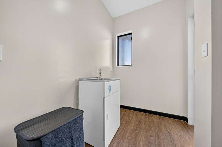 68 South Belt Masterton_24