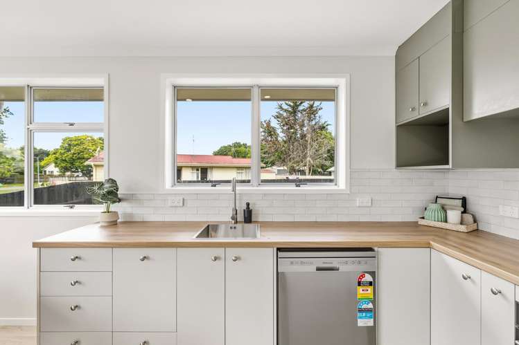 53 Oakfield Crescent Pukete_4